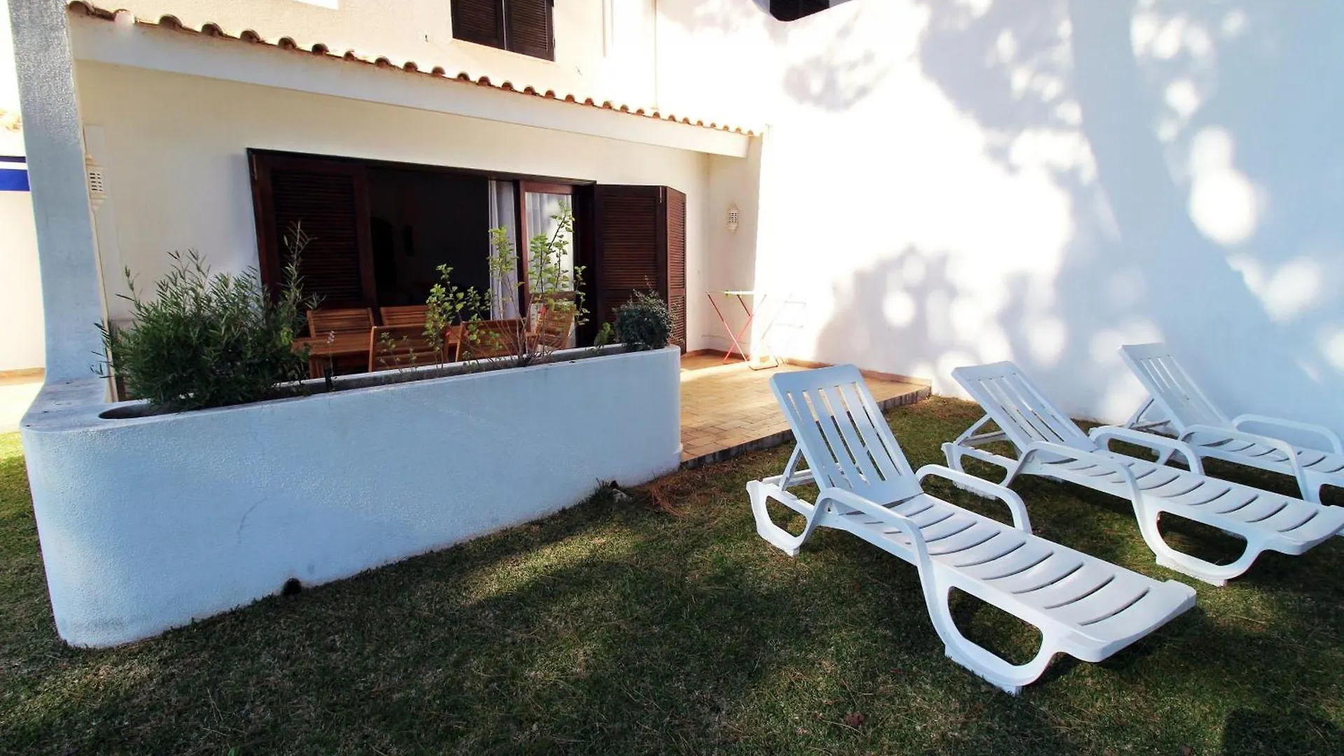 Holiday home Vilamouratenis 'Blue' By Sapvillas